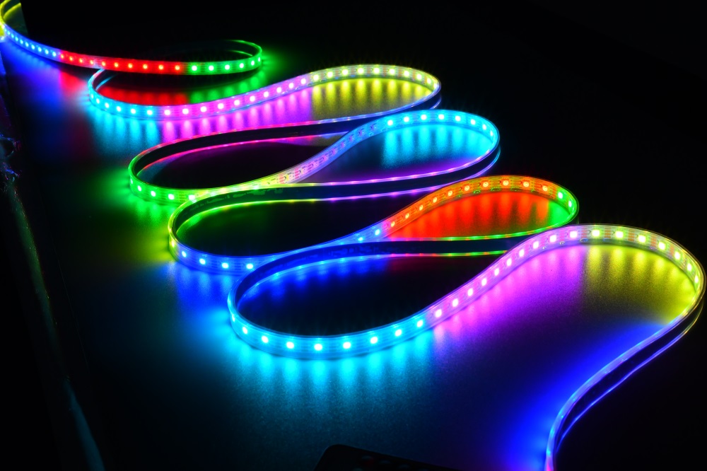 幻彩燈帶ws2815大圖.JPG 幻彩燈帶ws2815大圖.JPG