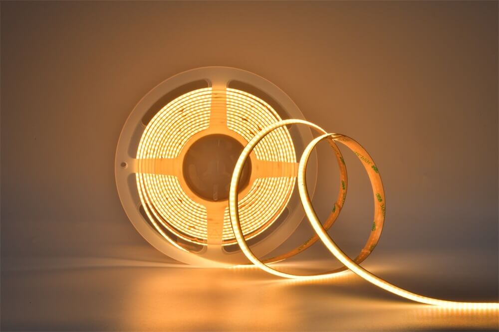 吊頂燈帶2.JPG 吊頂燈帶2.JPG