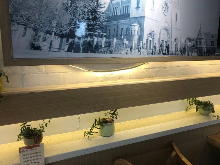 LED燈帶安裝粘不住怎么辦？