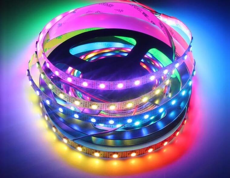 為什么同樣是RGB燈帶，價格差距那么大，有哪些差別？